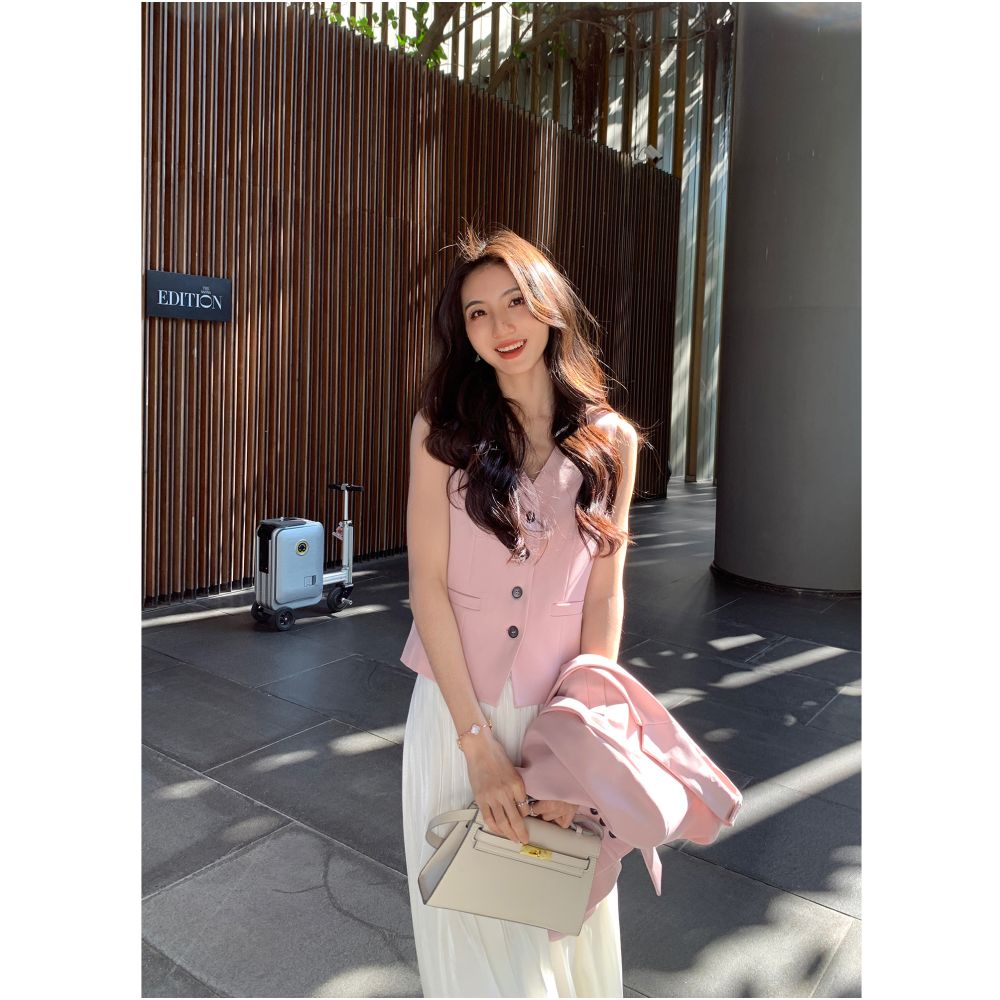 MULVAN Classic Style High End Loose Fitting Ribbon Blazer Set for Women V Neck Slim Waist and Vest image 0