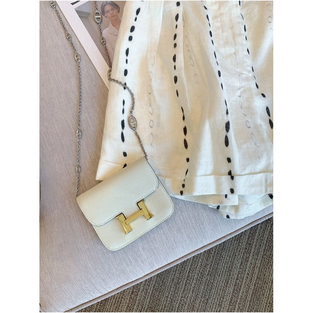 Old Qian s laid back striped print linen casual shorts unisex summer style high waisted slimming wide leg pants image 2