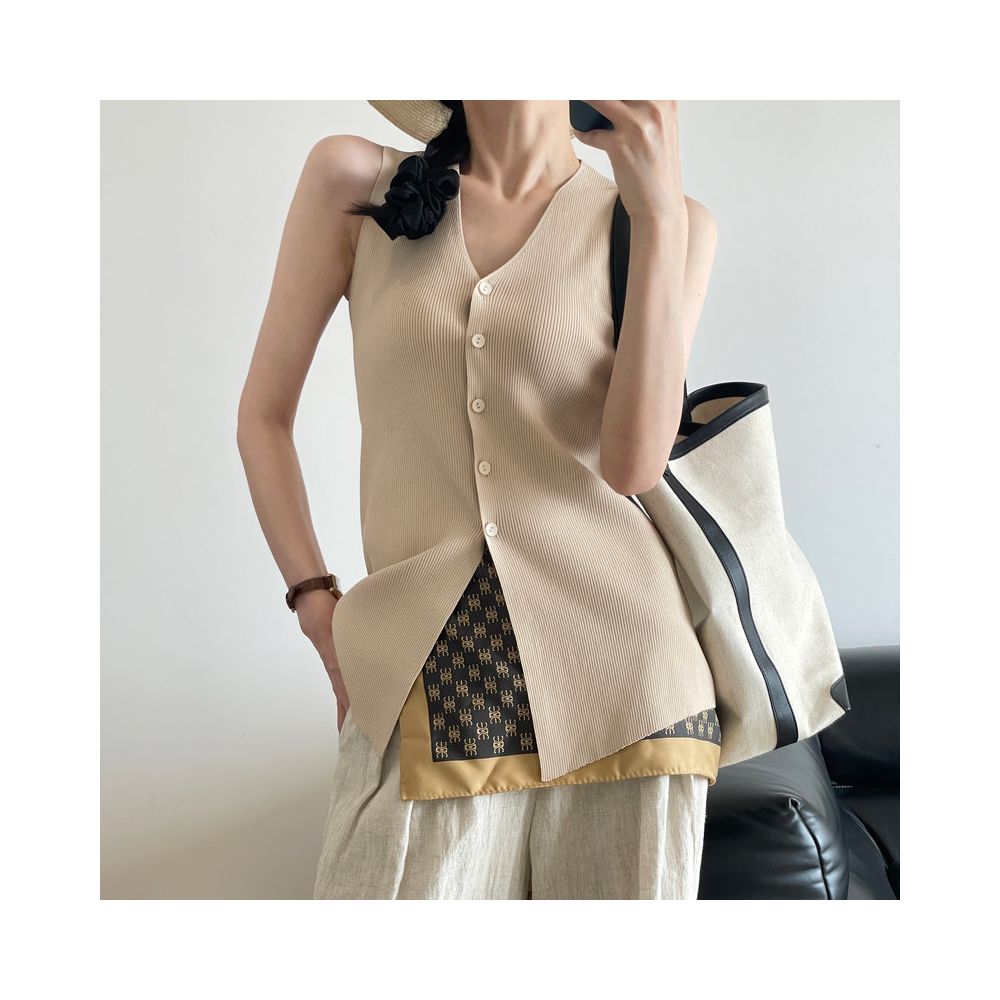 ASAYA7193 – Modern Muse Knit Vest 🖤✨