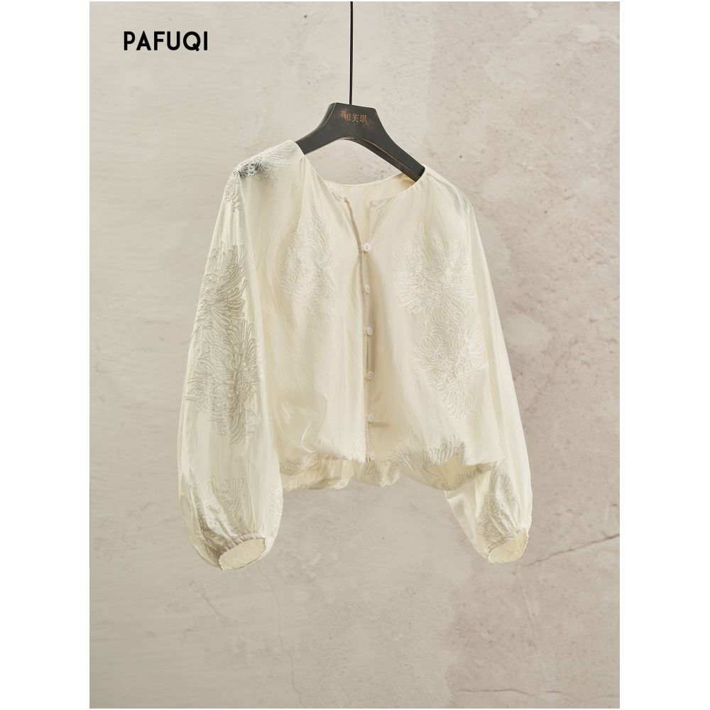 New Chinese style V neck shirt with hollowed out design tassels and floral embroidery a traditional Chinese style women s clothing new spring summer 2026 style image 2