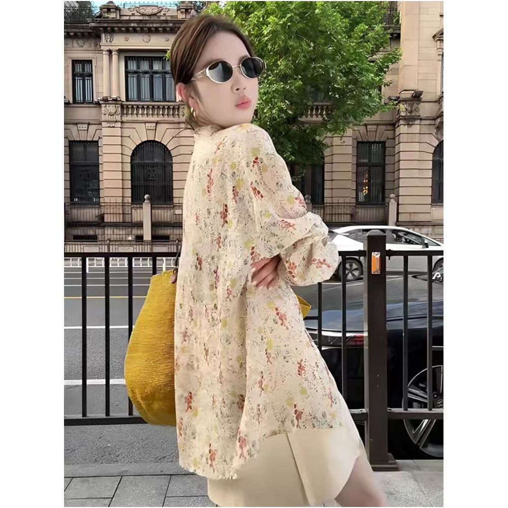 Super cute youthful V neck floral long sleeved shirt for women summer style loose fit slimming thin sun protective top image 3