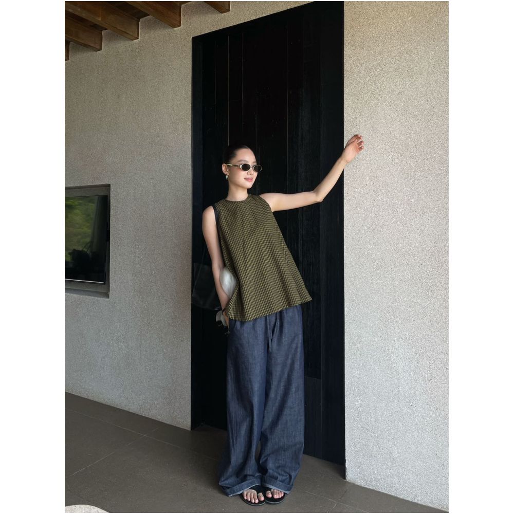 PURITY YR Niche Minimalist Design Stylish Yellow Green Plaid Cotton Loose Fit Slimming Sleeveless Vest for Women image 1