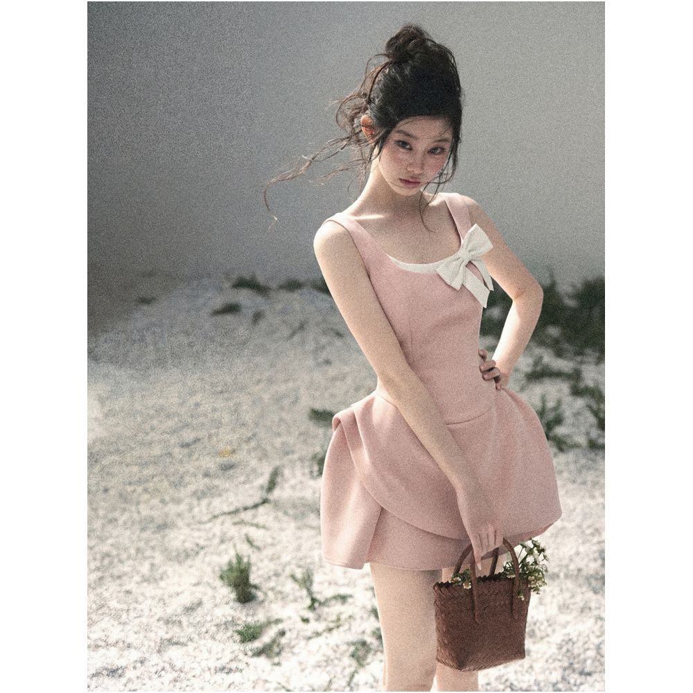 ASAYA7538 – Sweet Bow Sculpted Mini Dress 🎀✨