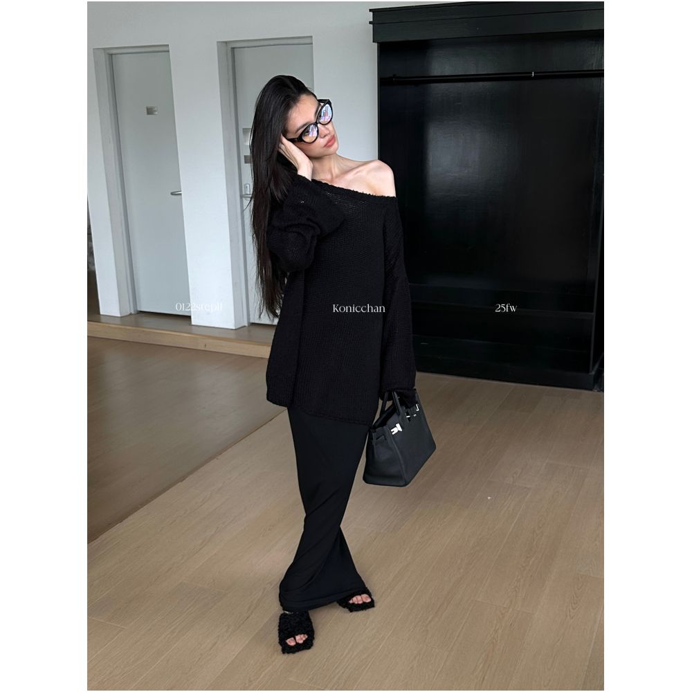 0122stepll Elegant and Relaxed Black Sweater Two Piece Set for Women Slimming and Waist Defining Strapless Dress Suit image 1