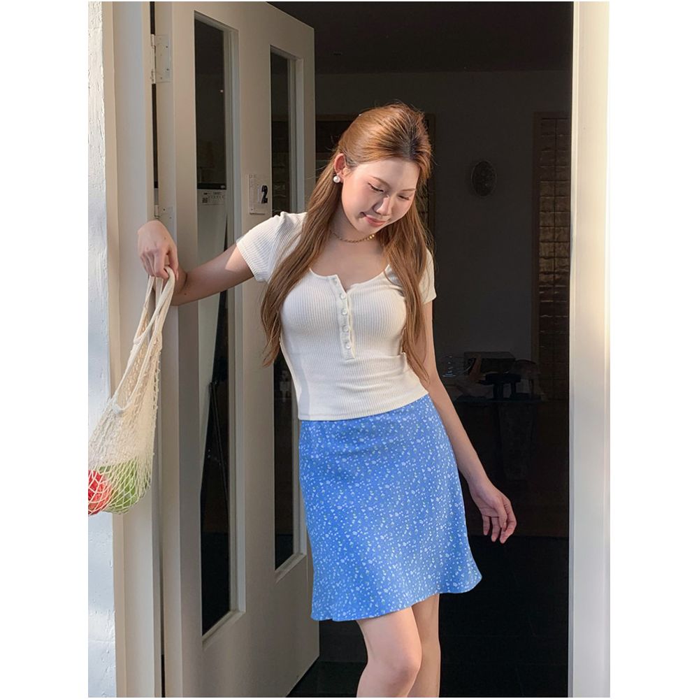 Lily Rose Wild Rose French Retro Floral Print Midi Skirt High Waisted Slimming A line Mini Skirt for Petite Figures image 0