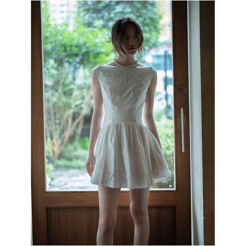 Texture Si Custom Made Ins Style Slim Fit Hollowed Out Embroidery French Elegance Off Shoulder Heavy Duty Waist Cinching Dress image 2