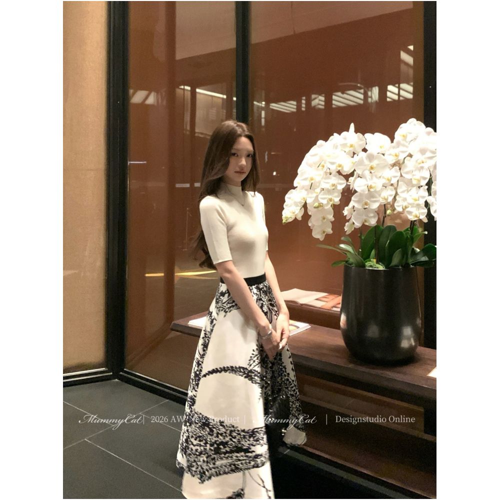 MummyCat s New Arrival Ink Blossoms Hepburn Style Elegant Ink Painted Full Length Skirt image 0
