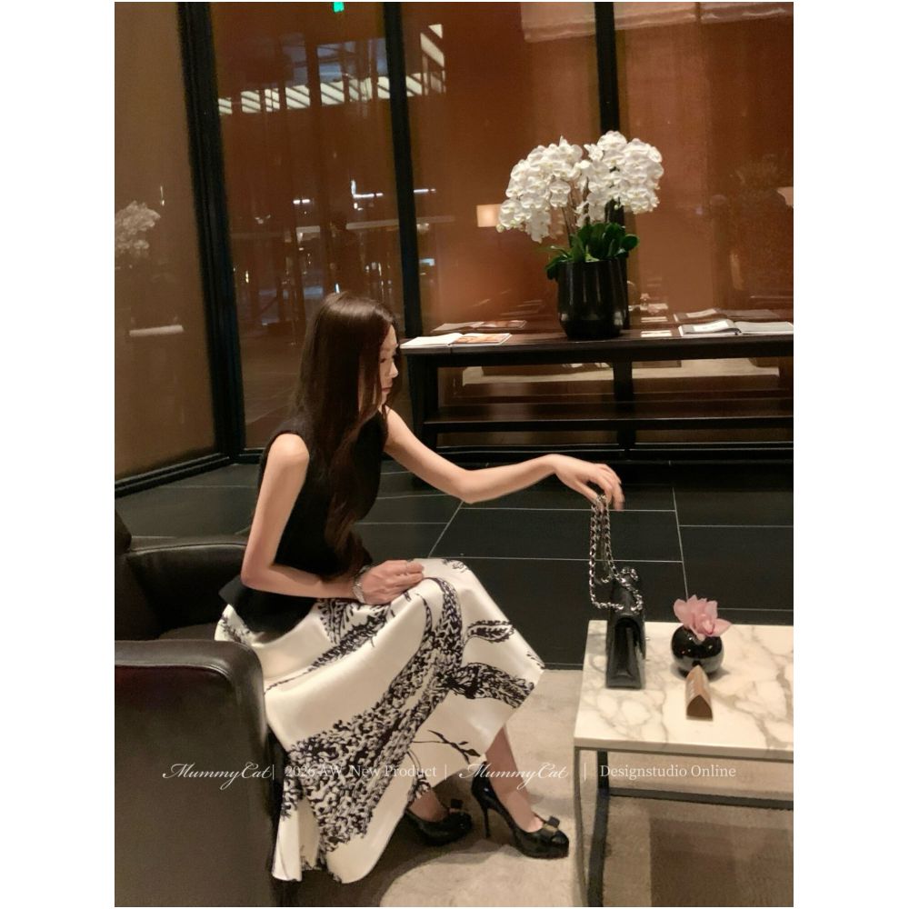 MummyCat s New Arrival Ink Blossoms Hepburn Style Elegant Ink Painted Full Length Skirt image 3