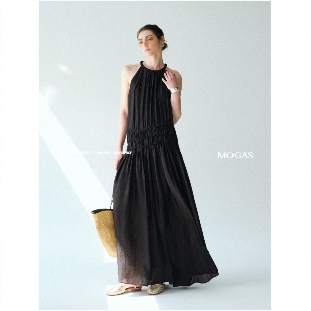 ASAYA7876 – Ethereal Halter Maxi Dress ✨🖤