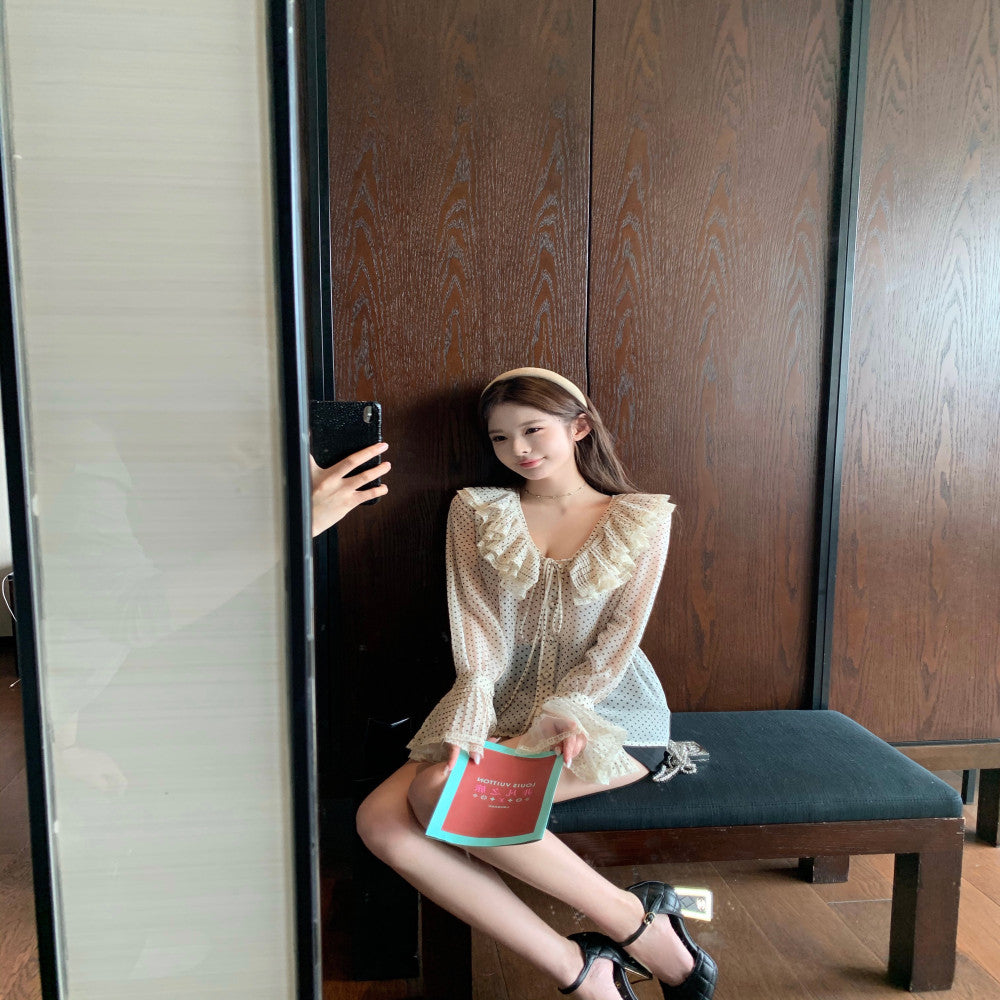 Limited stock CHICYOU polka dot long sleeved V neck shirt lotus leaf lace collar bow chiffon shirt image 3