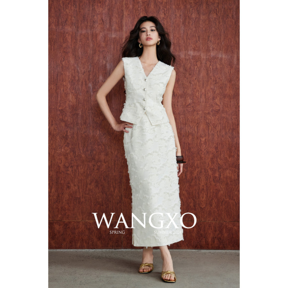 WANGXO Tassel brushed jacquard texture Reshaping Eastern aesthetics V neck vest high waisted half skirt set image 15