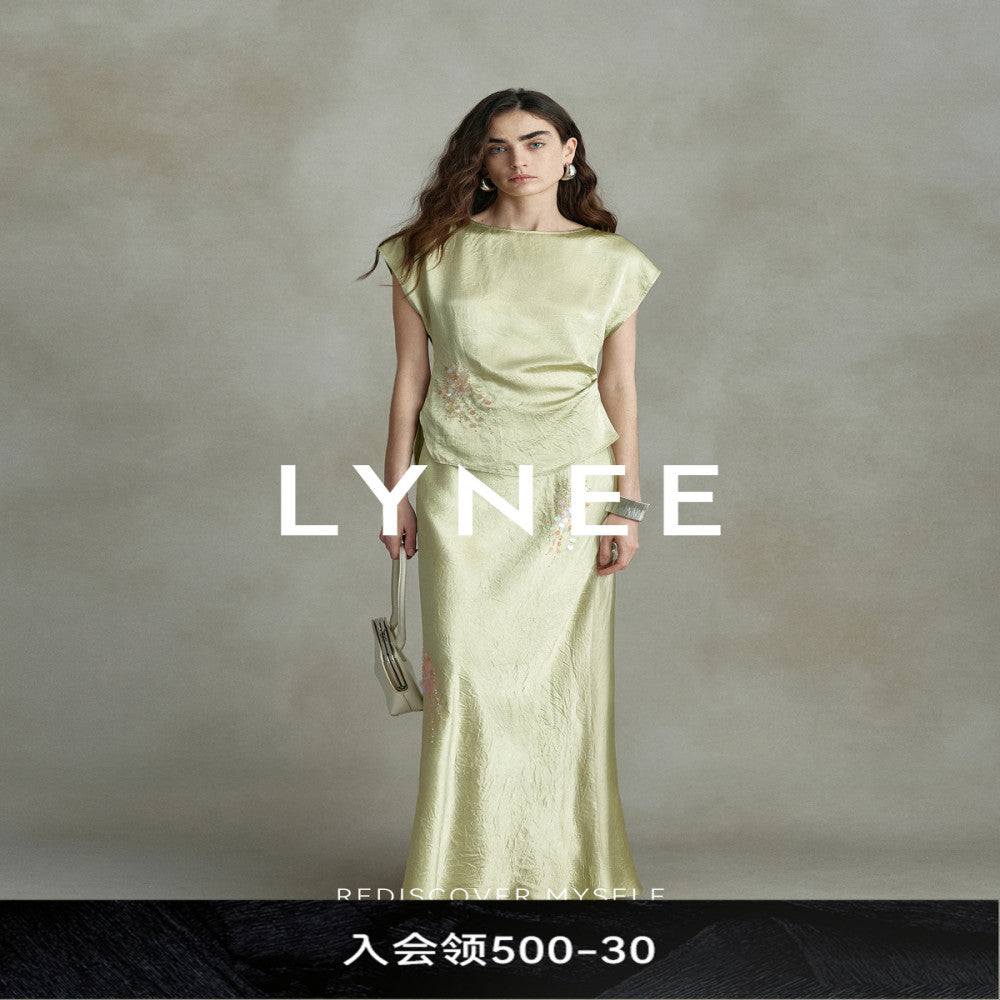 LYNEE New Fashionable Women s Gold Style Acetic Acid Skirt Summer Two Piece Set Nail Bead Glitter Tank Top Set image 1