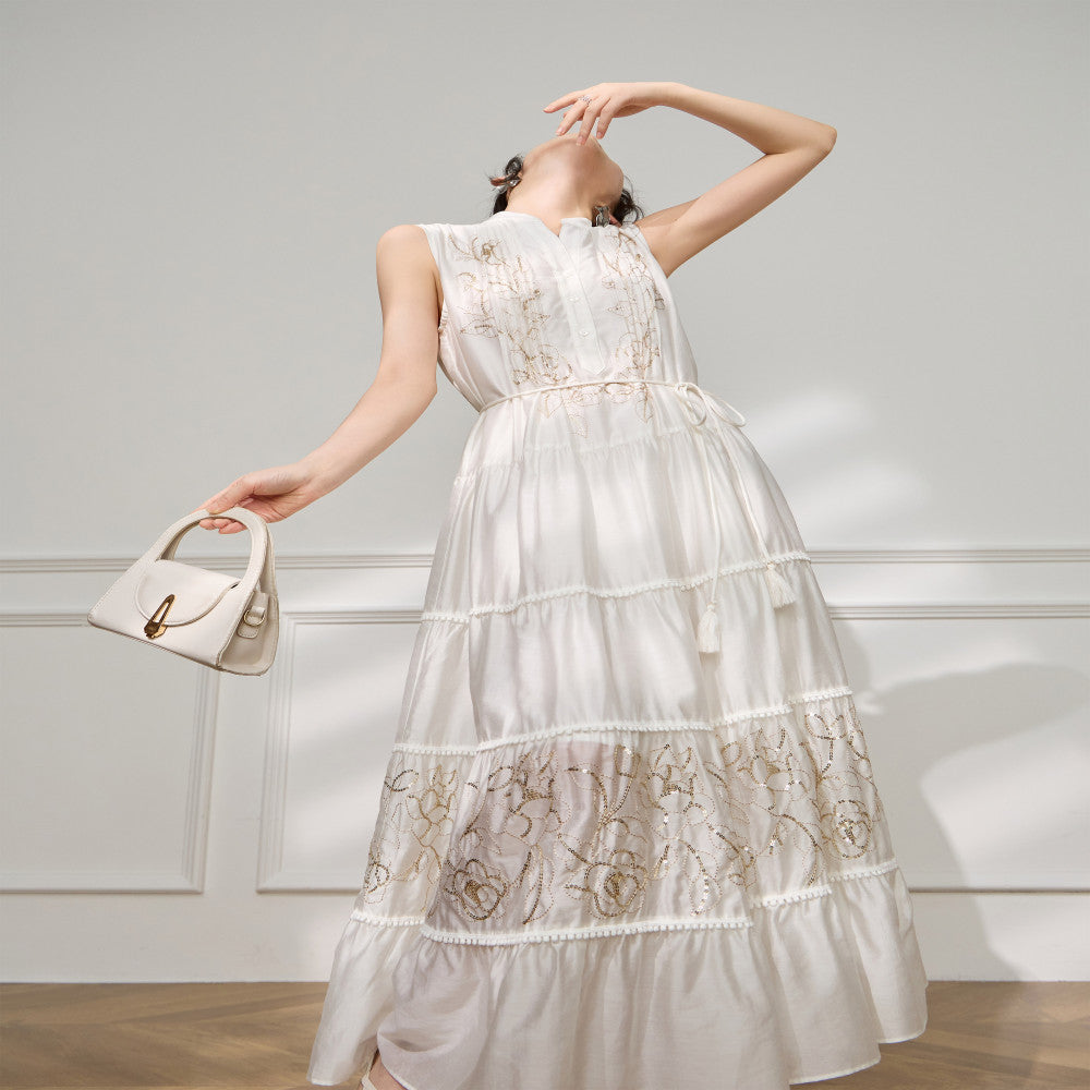 Plum Jan Seaside Outfit Dress Up A stunning white sleeveless stand up collar pleated dress image 5