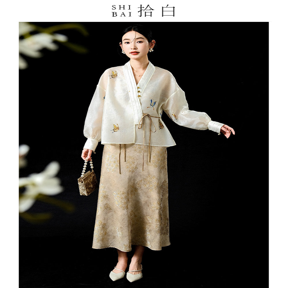 SHIBAI innovative Chinese two piece set of silk blended embroidery with gold jacquard suspender skirt set image 5