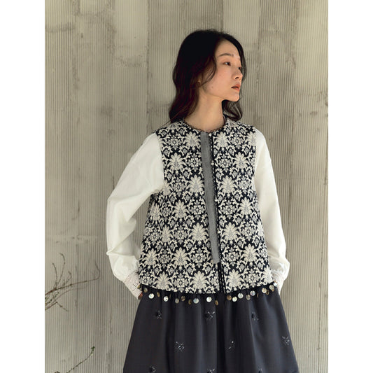 ASAYA4357 - Black & White Floral Jacquard Tassel Vest with Shell Details🖤🌼