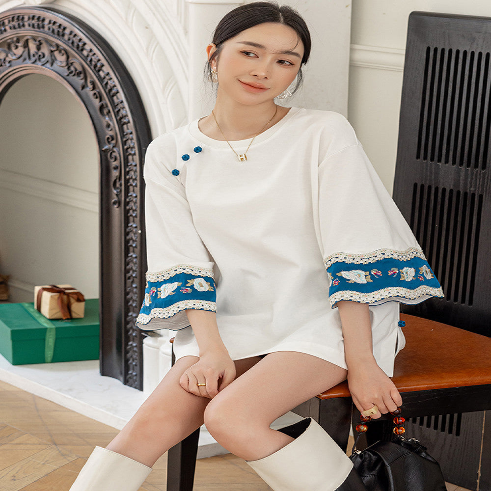 New Chinese style round neck cotton T shirt top with a female design sense niche casual loose fit Chinese style embroidered five quarter sleeve shirt image 0