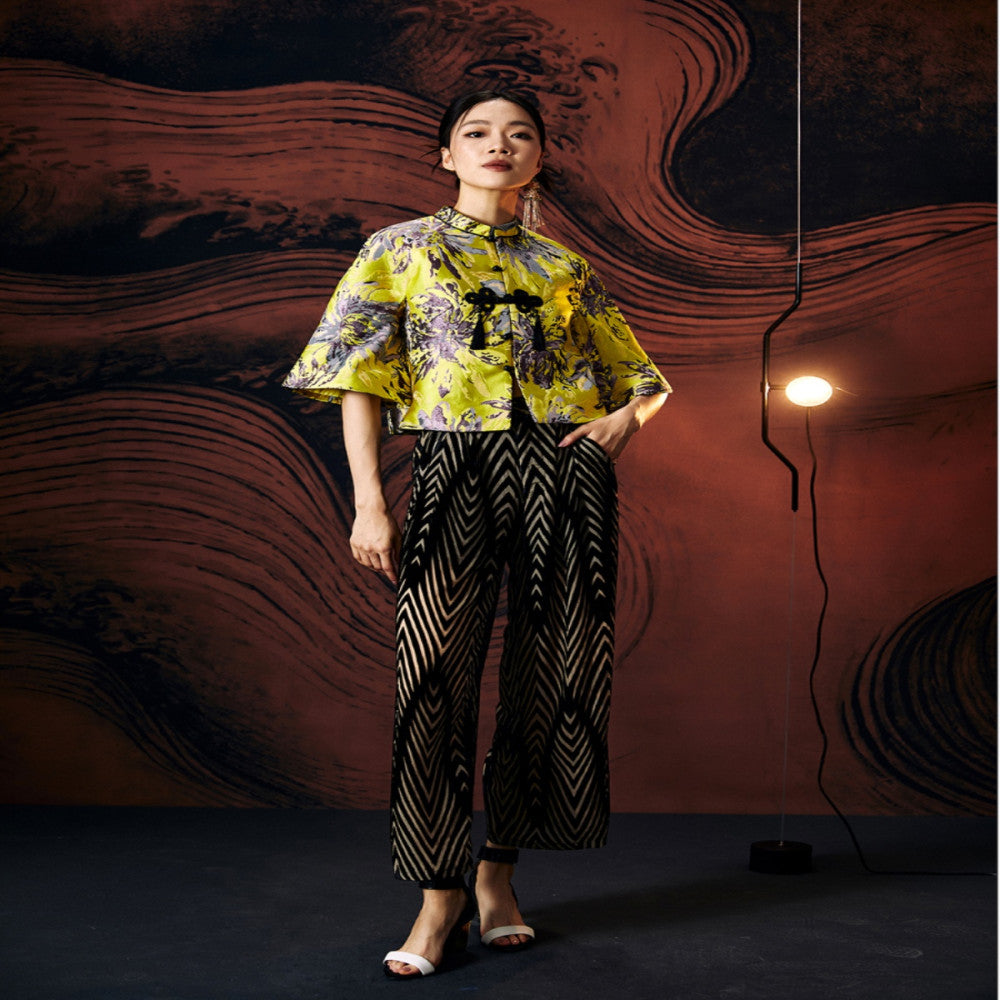 Gerbera jamesonii Original retro Chinese style women s clothing with yellow dyed bamboo jacquard and improved Tang style Chinese knot jacket short top image 2
