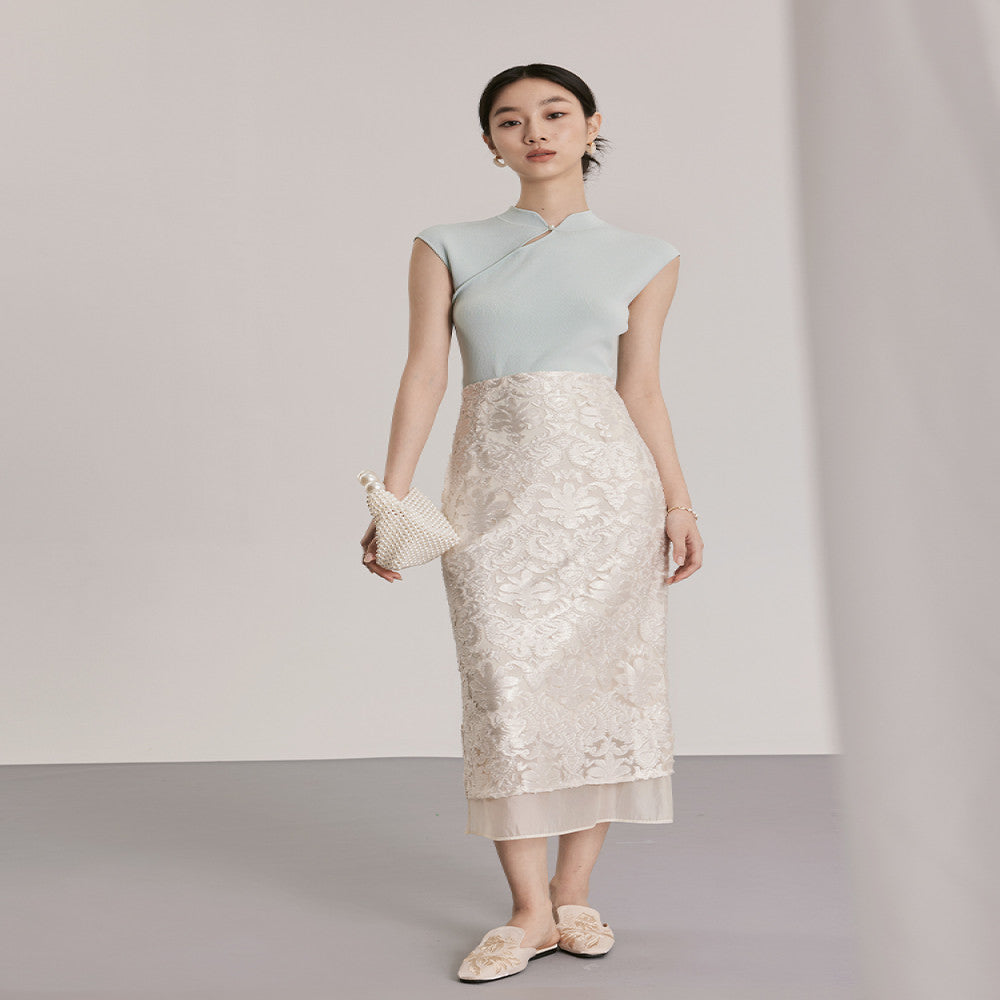 Jiaqi Custom High end Korean imported burnt out fabric Elegant hip hugging handmade lace skirt with side slits image 9