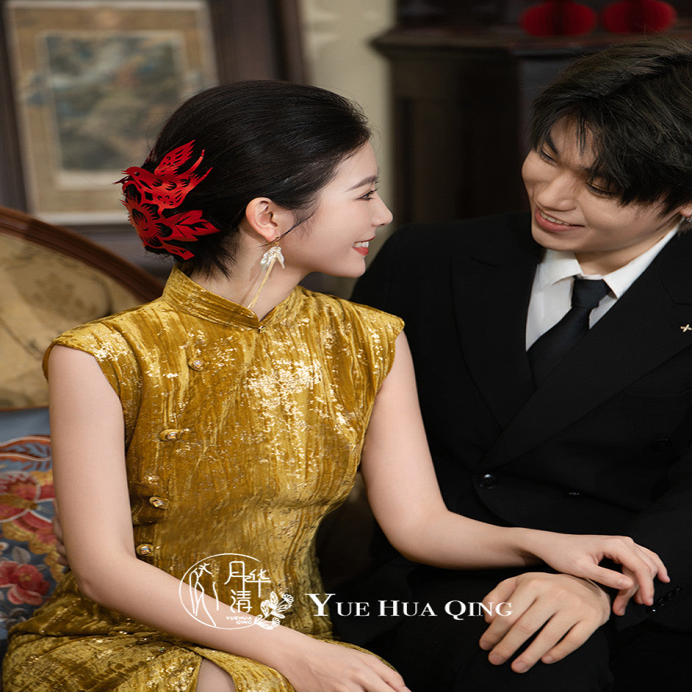 Heyue Huaqing b Gilded b Gold velvet cheongsam bride 2025 new engagement dress dress new Chinese style toast dress image 4