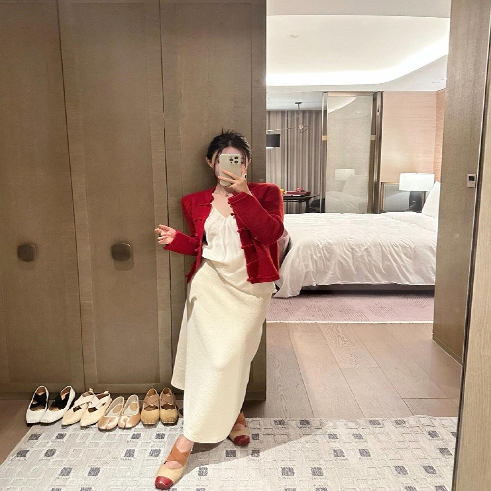 New Chinese style women s clothing 2025 new knitted cardigan buttoned top New Year s battle robe red jacket female autumn and winter image 4