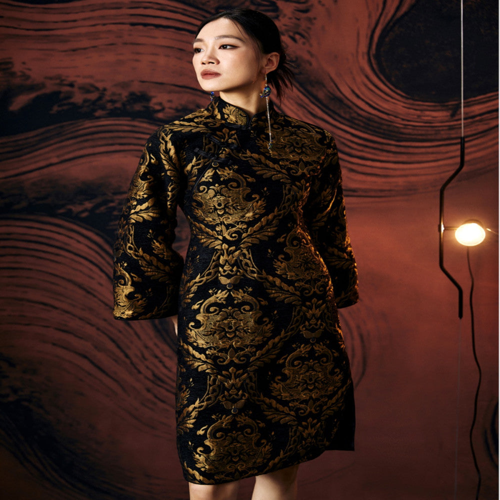 Original retro improved national trend color piping daily oblique lapel inverted large sleeves loose black gold jacquard cheongsam image 2