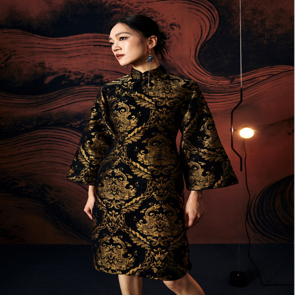Original retro improved national trend color piping daily oblique lapel inverted large sleeves loose black gold jacquard cheongsam image 0