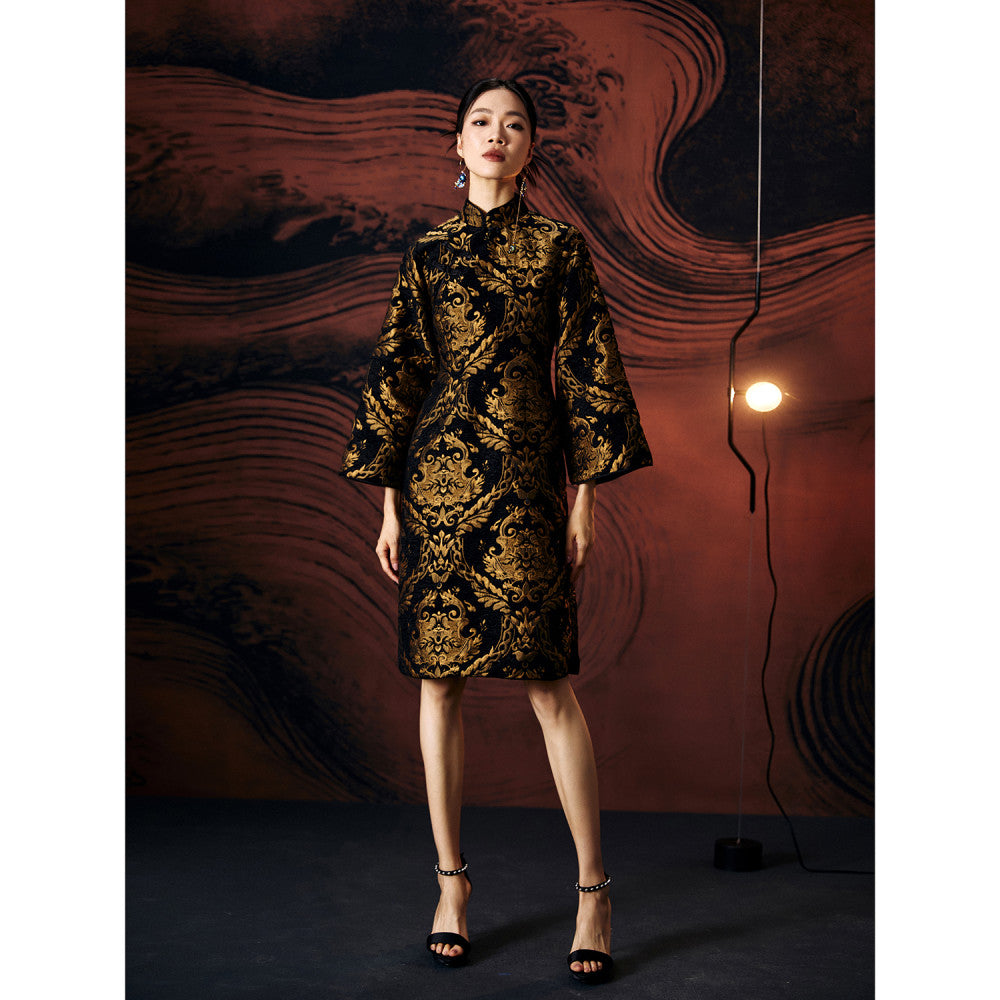 Original retro improved national trend color piping daily oblique lapel inverted large sleeves loose black gold jacquard cheongsam image 8