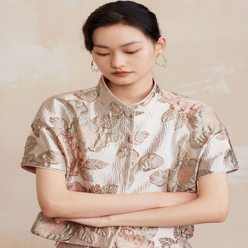 Ruyi Lianyun Ningshuo Bright Silk Double breasted Satin Jacquard Short Jacket Women s New Chinese Style Short sleeved Top image 2