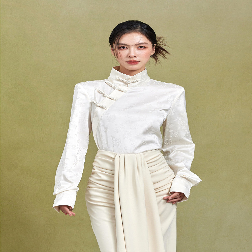 Beige high neck slanted placket long sleeved new Chinese style shirt top for women s spring and summer 2025 new style Chinese style small shirt three views image 2