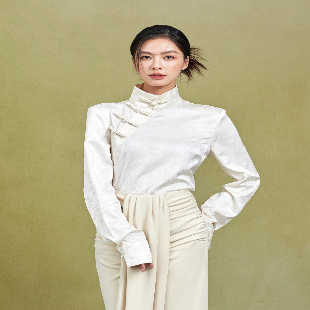 Beige high neck slanted placket long sleeved new Chinese style shirt top for women s spring and summer 2025 new style Chinese style small shirt three views image 10