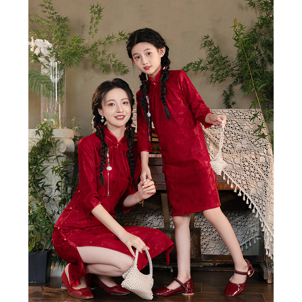 Burgundy cheongsam parent child outfit mother and daughter long sleeved autumn outfit 2025 new Chinese style girl parent child New Year greetings dress improvement image 2
