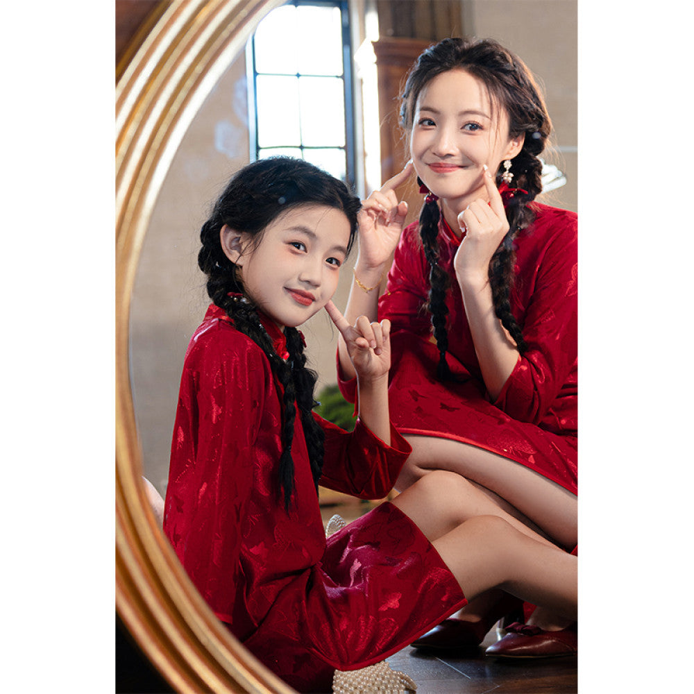 Burgundy cheongsam parent child outfit mother and daughter long sleeved autumn outfit 2025 new Chinese style girl parent child New Year greetings dress improvement image 3