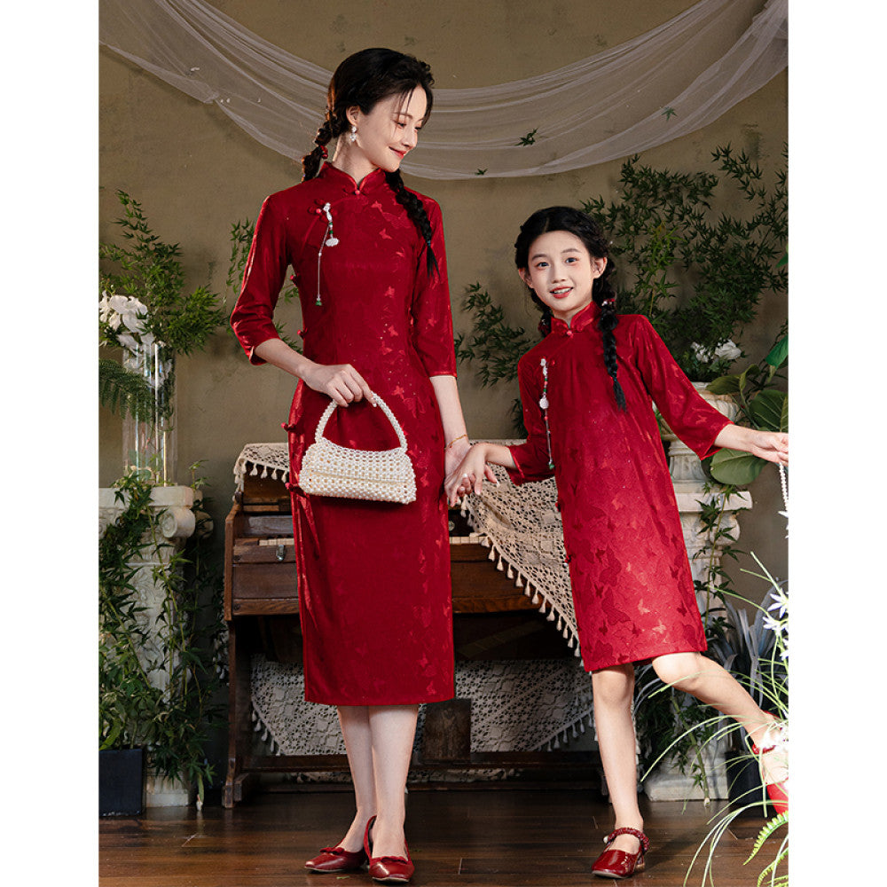 Burgundy cheongsam parent child outfit mother and daughter long sleeved autumn outfit 2025 new Chinese style girl parent child New Year greetings dress improvement image 7