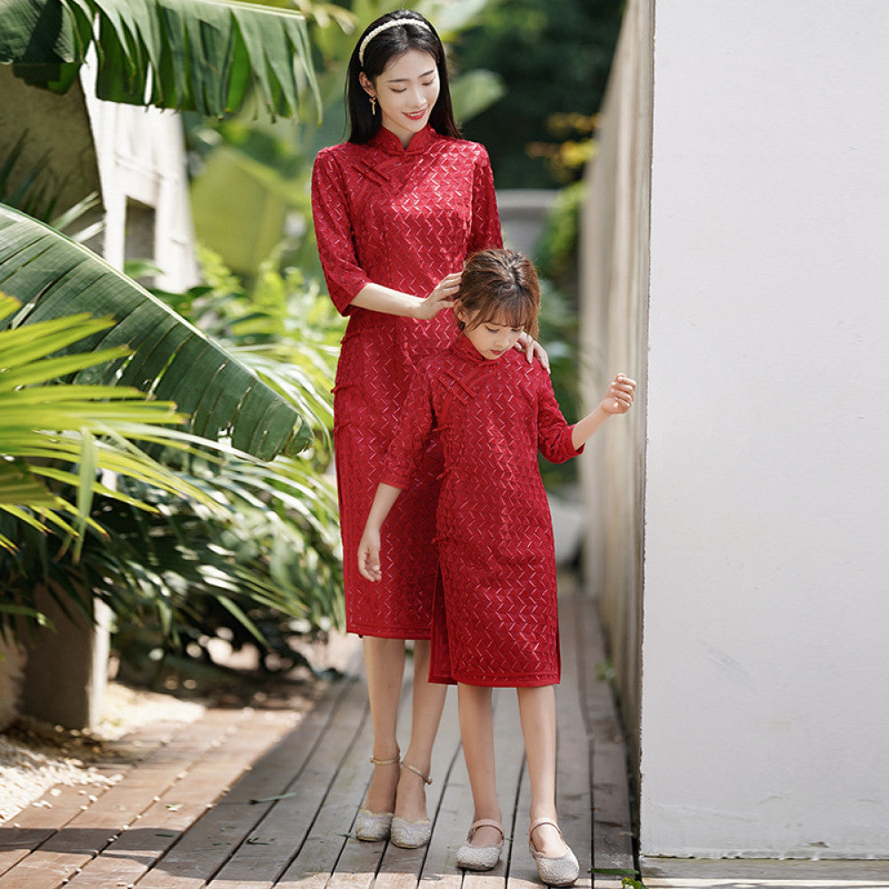 High end parent child cheongsam skirt 2025 new spring and autumn trend Internet celebrity mother and daughter dress red improved Chinese style retro skirt image 5