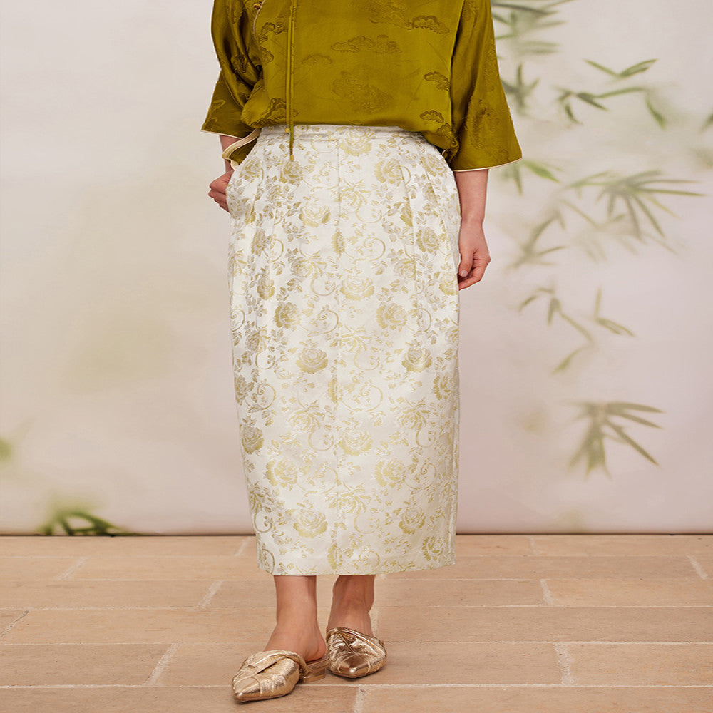 Ruyi Lianyun Spring and Autumn New Double pleated Jacquard Half length Skirt for Women Retro New Chinese Style Back slit High waisted Flower Bud Skirt image 4