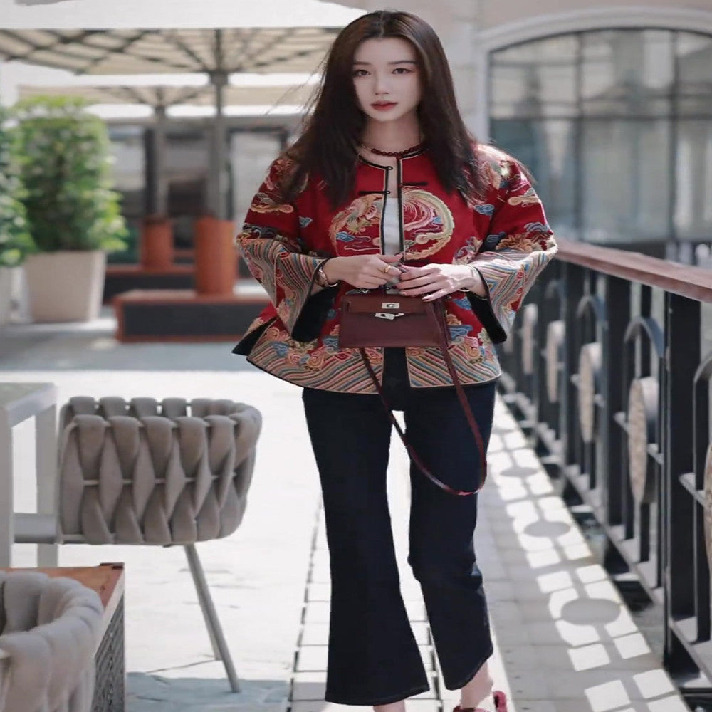 New Chinese style embroidered outerwear for women in autumn 2025 with a stylish design and a buckle that looks great on the top paired with a cardigan image 4
