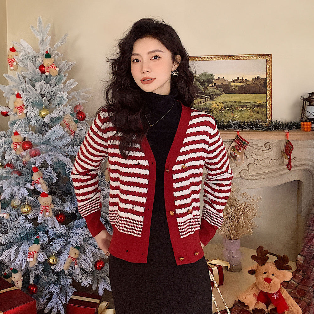 2025 New Year of the Snake Year Suit Spring Festival Outfit Red Wool Knitted Cardigan Top Short Jacket Women s Clothing image 6