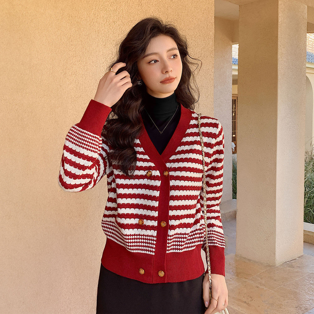 2025 New Year of the Snake Year Suit Spring Festival Outfit Red Wool Knitted Cardigan Top Short Jacket Women s Clothing image 7