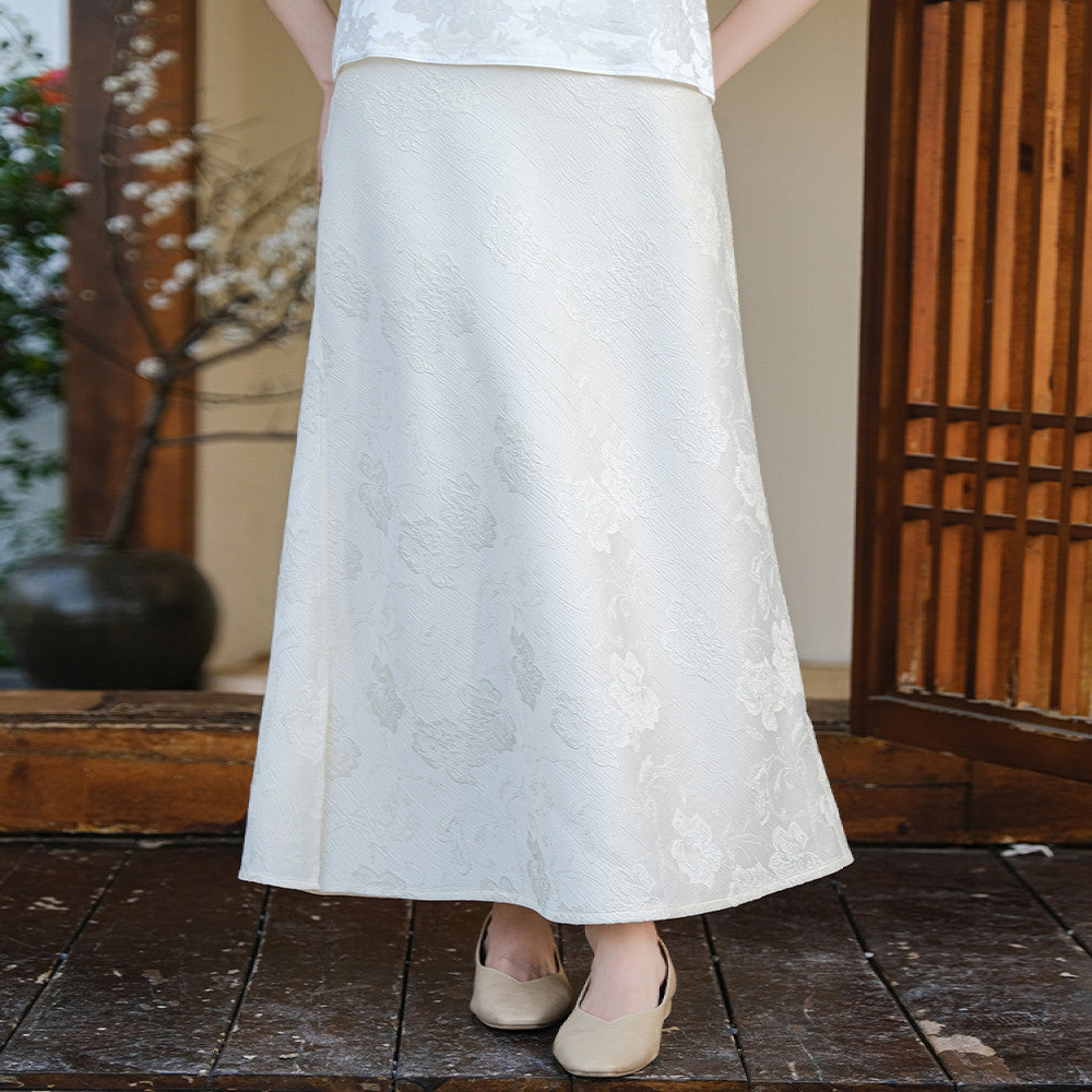 Mountain colored jacquard skirt original design versatile slim anti wrinkle high end elegant temperament commuting white skirt image 2