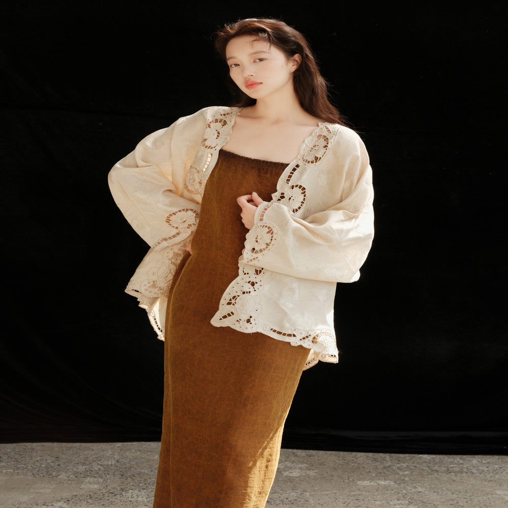 Hollow out laser embroidery gold tulip jacquard retro palace style sleeveless jacket image 10