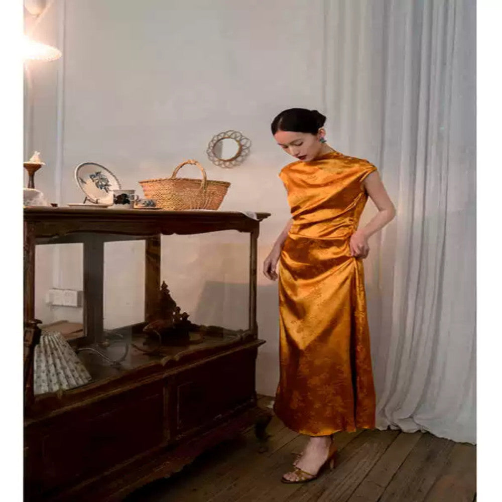 Ching s new Chinese style half high collar jacquard satin cheongsam slimming dress morning gown bride wedding toast dress image 4