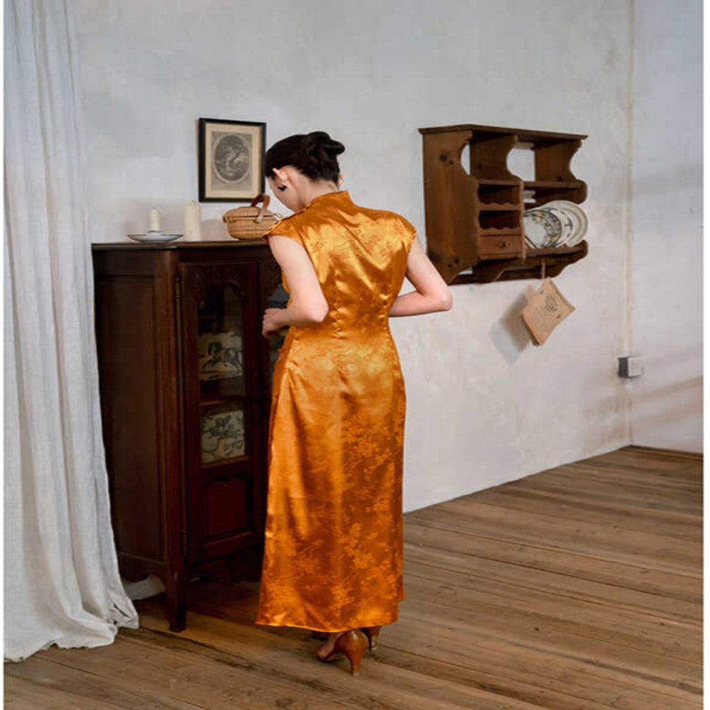 Ching s new Chinese style half high collar jacquard satin cheongsam slimming dress morning gown bride wedding toast dress image 5