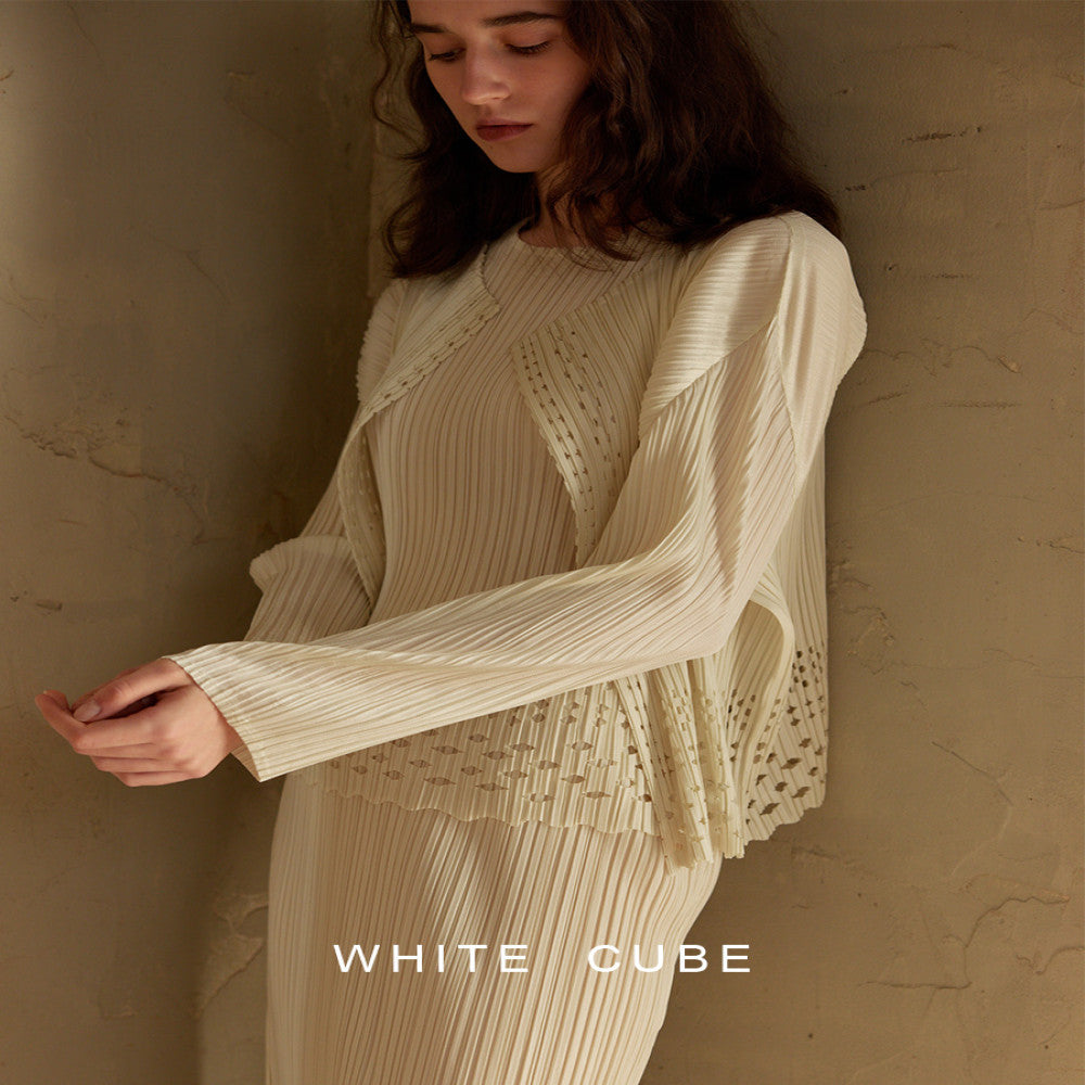 whitecube2025 spring and summer Miyake style hollow pleated cardigan short jacket loose cold women s tops image 0