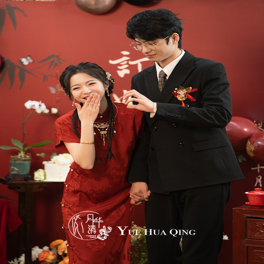 He Yue Hua Qing Frost Branch Red Cheongsam Toast Dress 2025 New Full Open Back Retro Engagement and Wedding Dress image 3