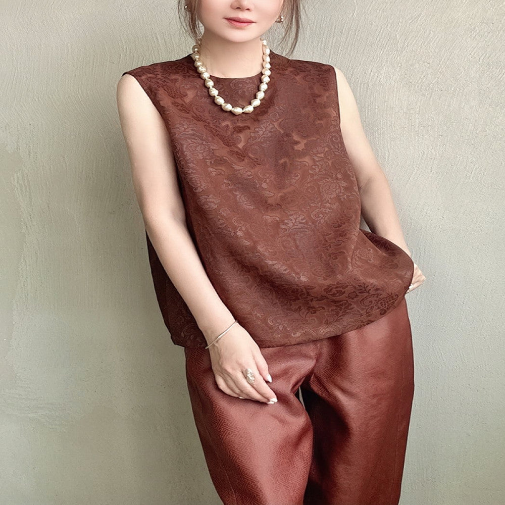 Slow round niche design spring and summer new retro cut flower hollow red ramie red cloud yarn sleeveless T shirt vest top women image 2