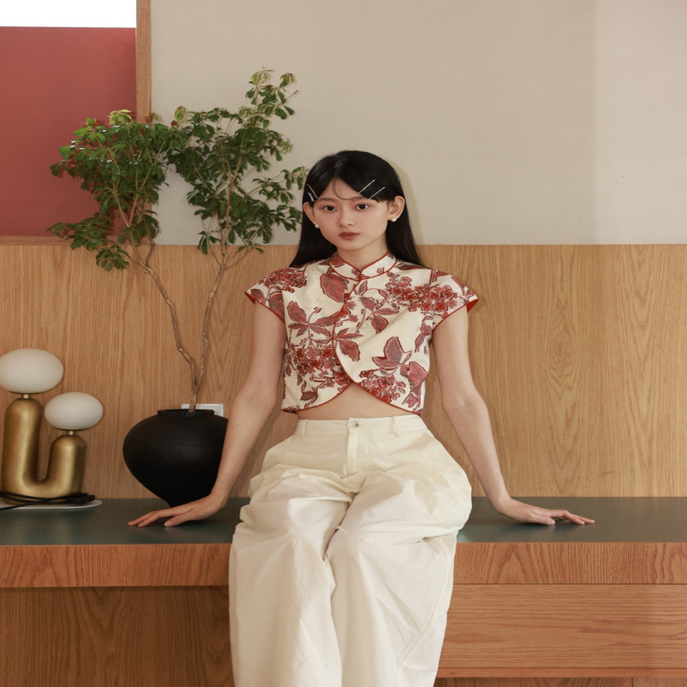 New in June CHARMMY YE New Chinese style stand up collar red jacquard short top image 0