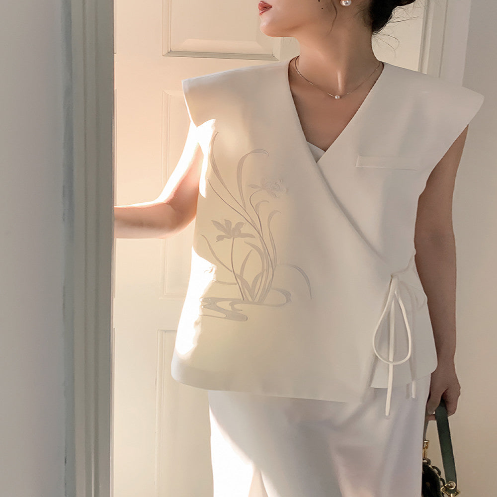 ASAYA3596 Chinese Style White Flower Vest