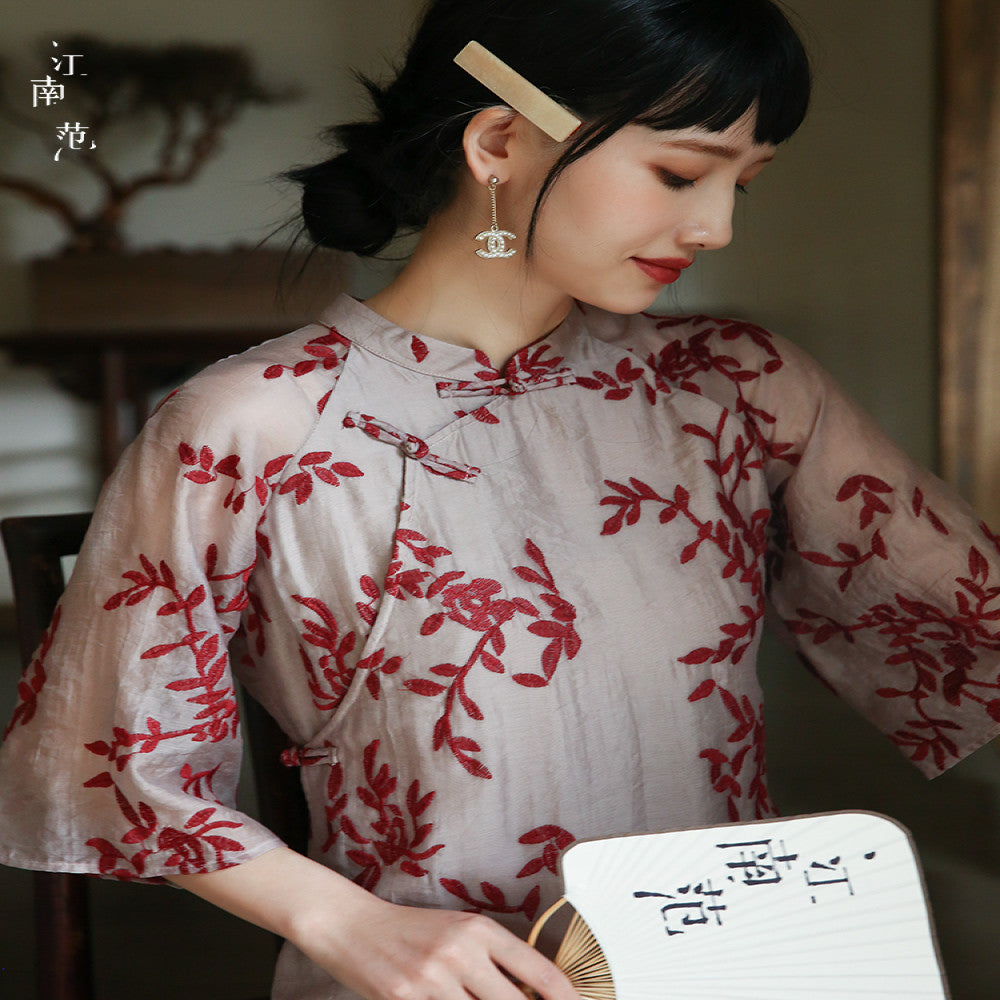 Jiangnan style low collar college entrance examination cheongsam summer improved version buckle retro style embroidery young style slanted collar daily use image 4