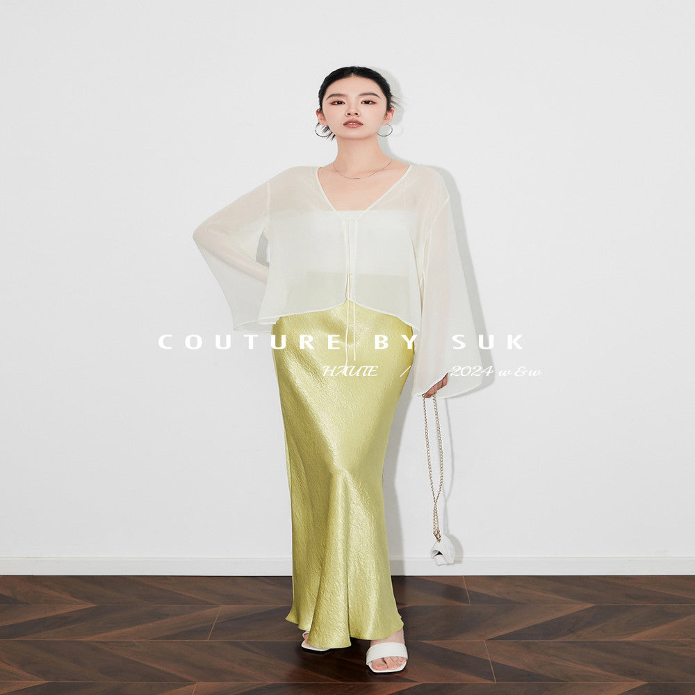 SUK protagonist halo Acetate satin midi skirt for women in summer 2025 new high waist slimming and hip hugging long skirt image 3