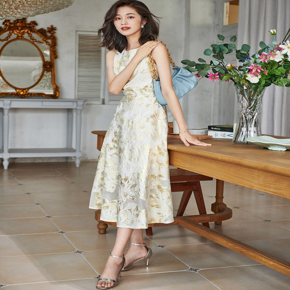 Thin and luxurious high waisted dress for women in spring 471 organza jacquard gold three dimensional embroidery socialite style long dress image 3